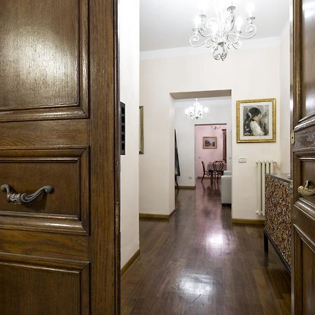 Fontana De Trevi Apartment โรม ห้อง รูปภาพ